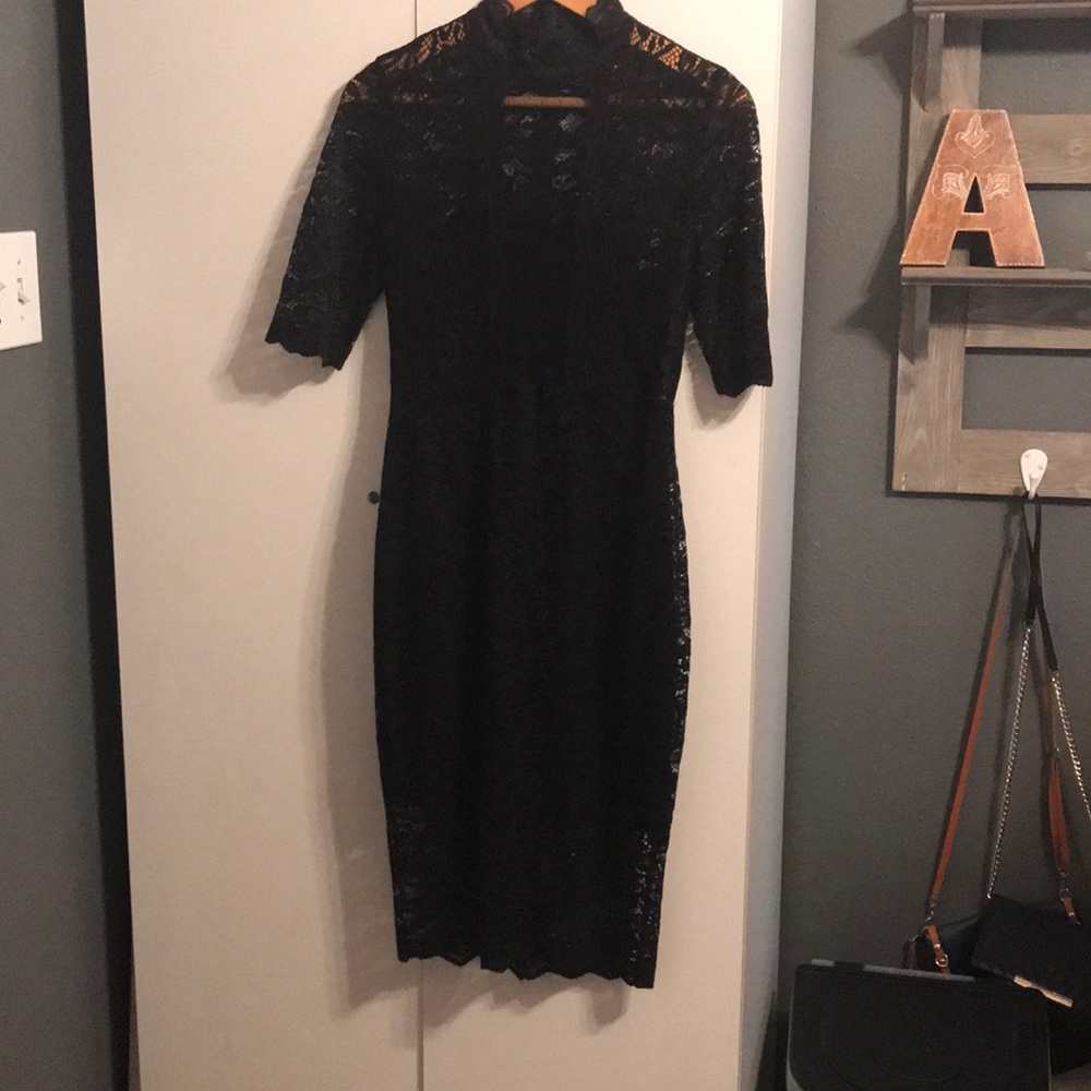 Lace detail midi dress